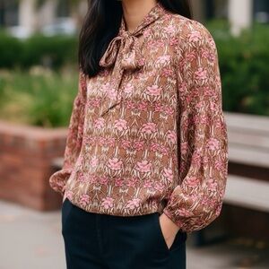 Forever 21 Women’s Sheer Tan & Pink Secretary’s Bow Blouse. Size S. SKU 488
